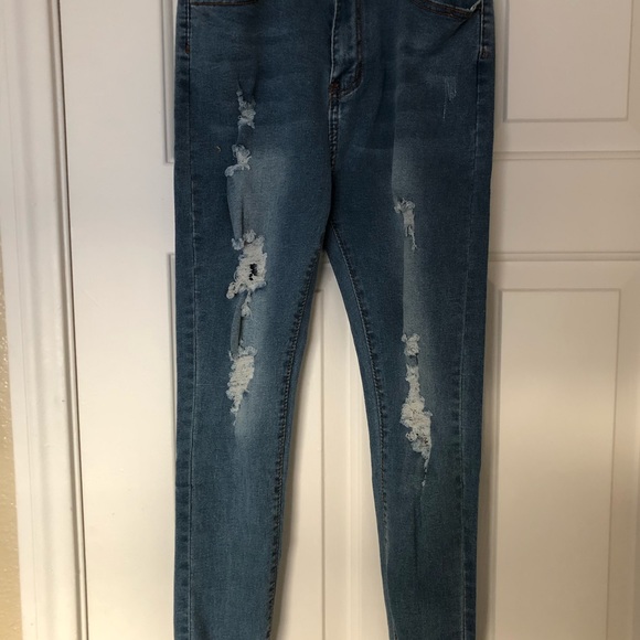 Distressed Faded Skinny Jeans - Picture 7 of 7